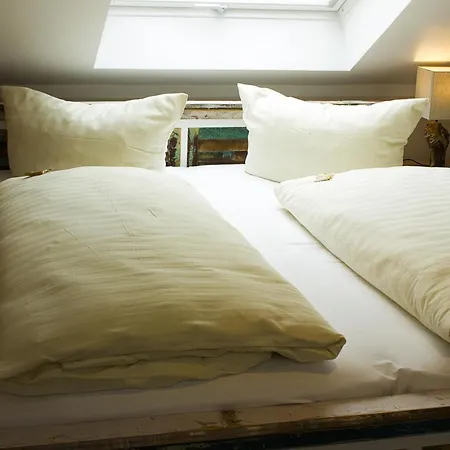 - Thomaskirche * Leipzig