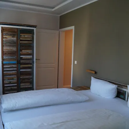 - Thomaskirche Apartment *