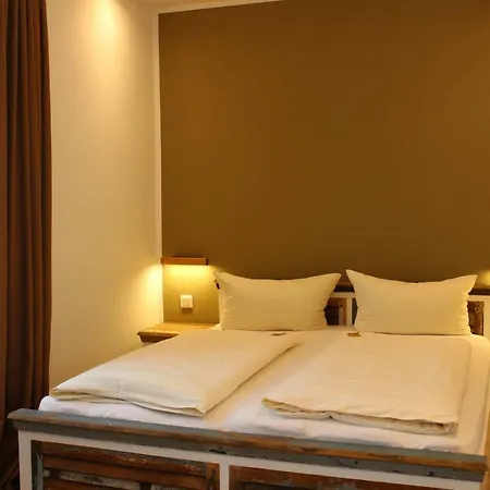 - Thomaskirche * Leipzig